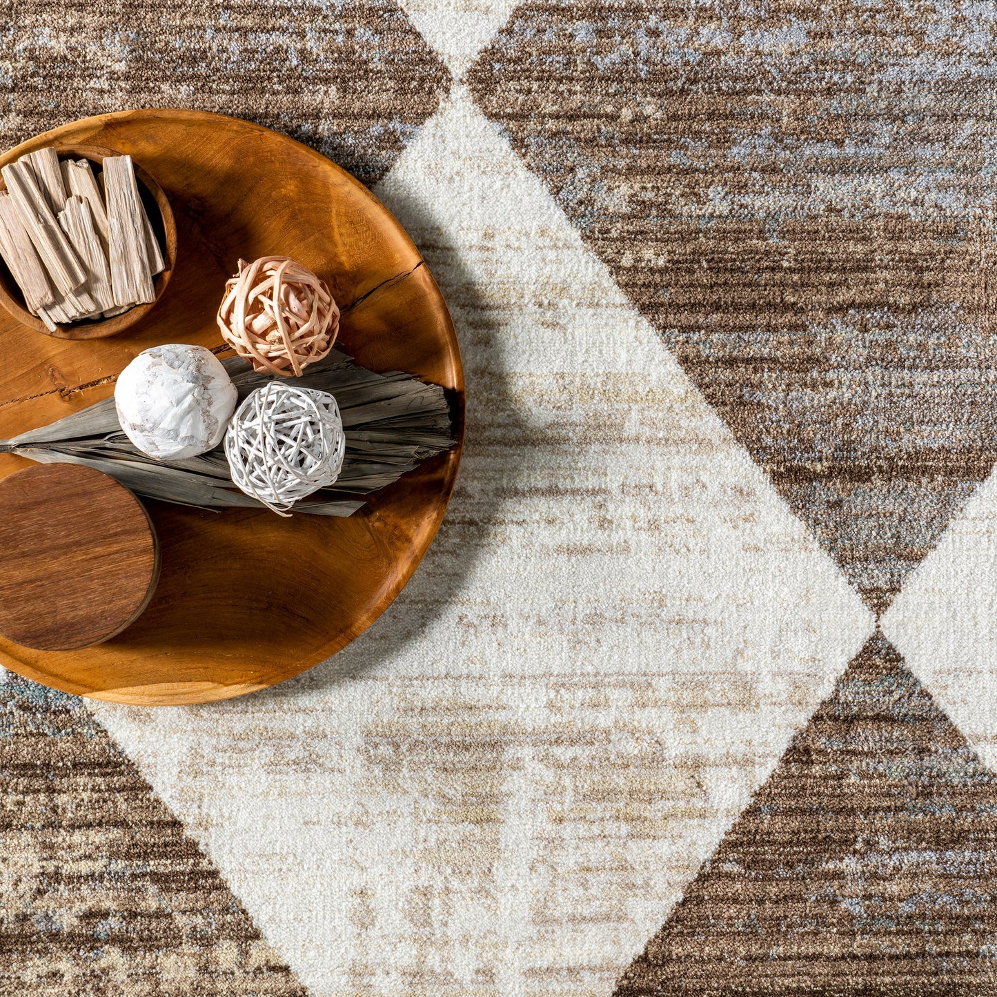 RoomLift™ Diamond Area Rug